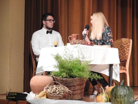 Prireditev Druži naju ples in petje z mednarodno udeležbo 17